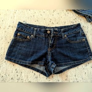 Forever 21 jean shorts size 26